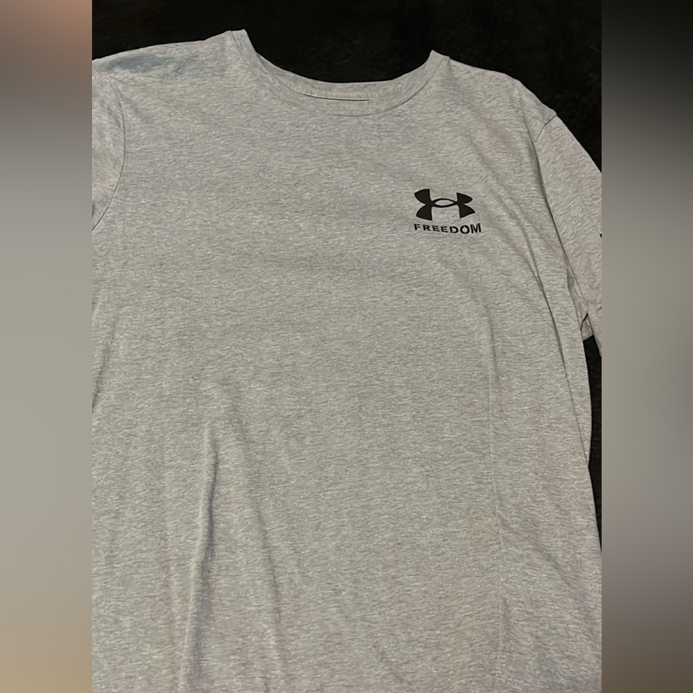 Grey under armour freedom t shirt size large
